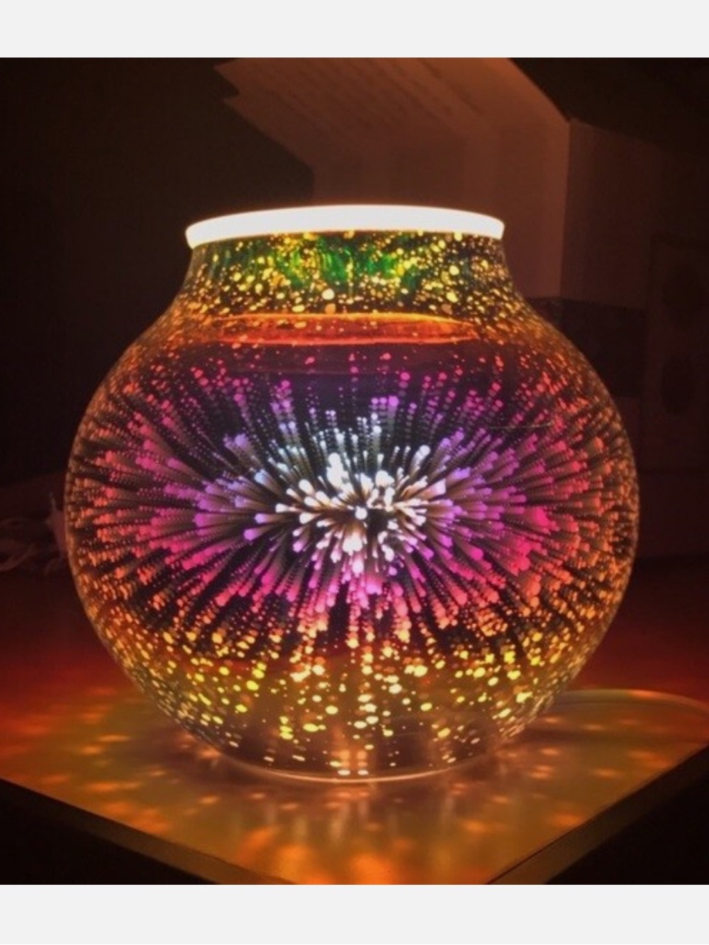 Scentsy Stargaze Warmer in White with Green & Pink Accents